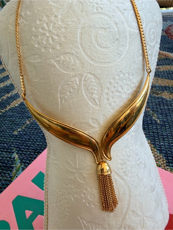 Avon Jewelry - Avon Gold Wing Pendant Necklace with Tassel vintage